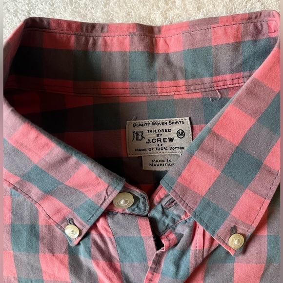 J Crew Short Sleeve Button Down, Muted Red Gray Checkered Short, Mens M - Picture 3 of 3